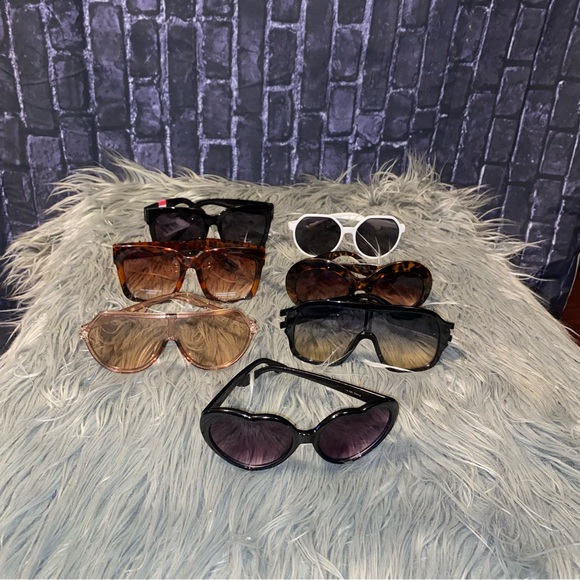 7 Pairs of FASHION SUNGLASSES 2 NWTs 5 GUC Aviators/Heart/Round BUNDLE - Picture 11 of 13